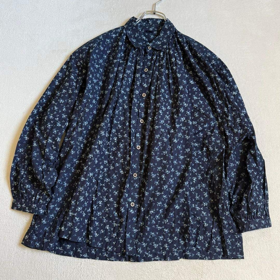 極美品】45R タペット森花プリントのくしゅくしゅブラウス インディゴ