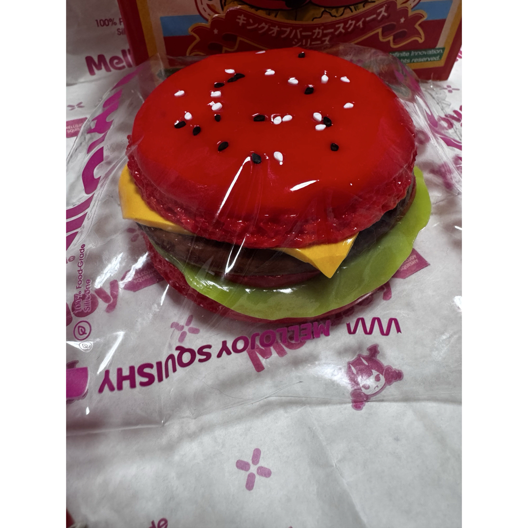 入手困難Mellojoyメロジョイ人気ハンバーガーレッドクインバーガー新品
