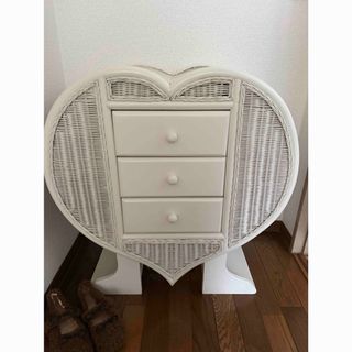 LAURA ASHLEY（棚/ラック/タンス）のフリマアイテム一覧