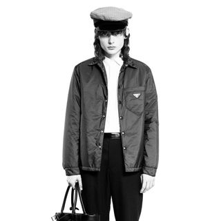 PRADA（ジャケット/アウター ・ グリーン・カーキ/緑色系）のフリマ