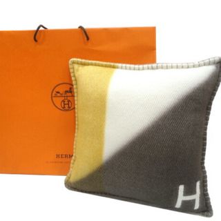 HERMES（クッション）のフリマアイテム一覧