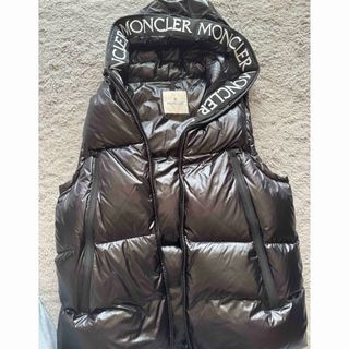 MONCLER（ダウンベスト）のフリマアイテム一覧