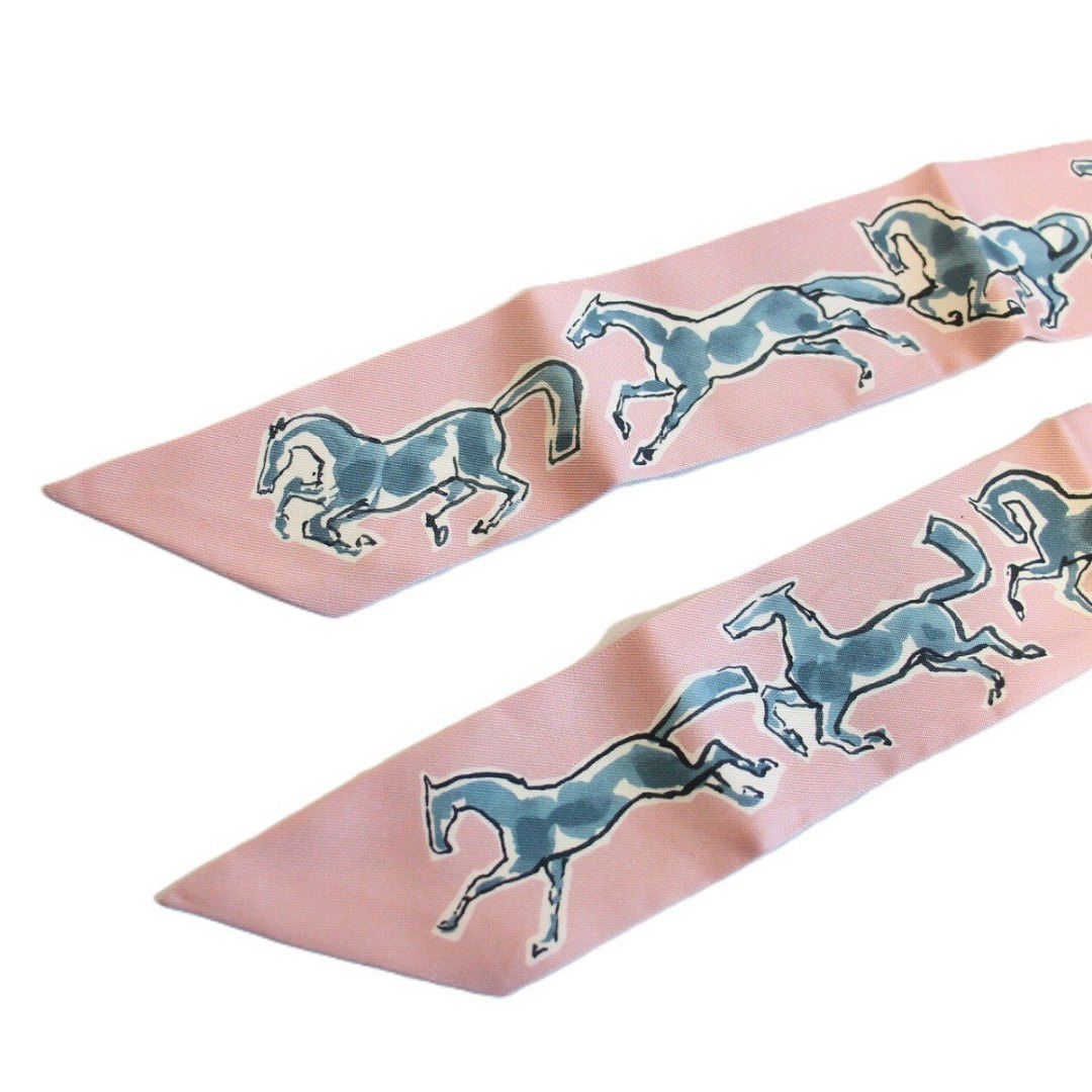 HERMES - HERMES エルメス ツイリー 自由の馬 シルク100％ ピンク系の