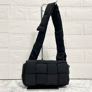 BOTTEGA VENETA - ボッテガ ヴェネタ BOTTEGA VENETA Airtag ケース