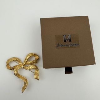 Christian Dior（ブローチ/コサージュ）のフリマアイテム一覧