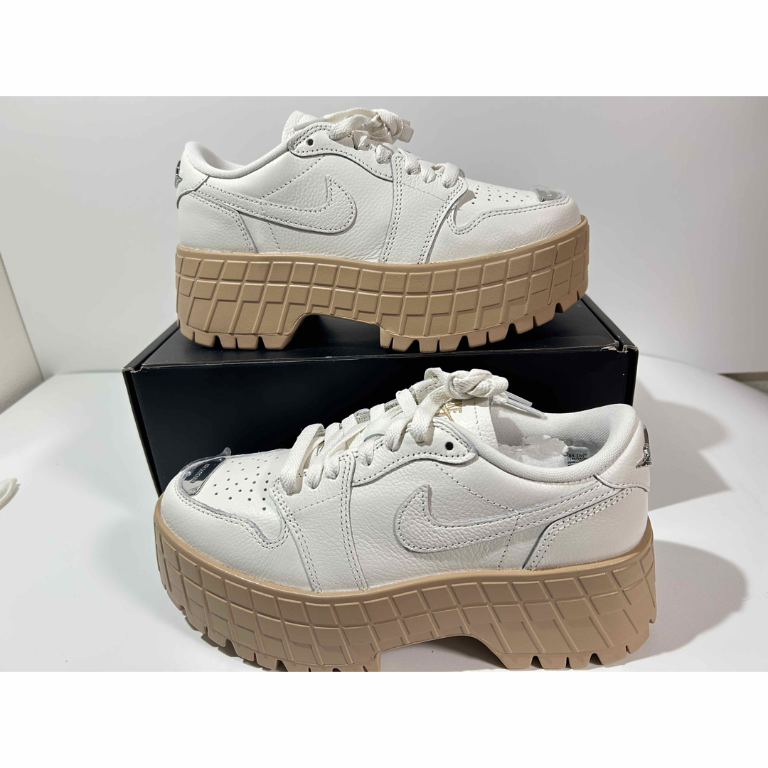NIKE - 【新品】23.5cm NIKE WMNS エアジョーダン1 ブルックリン ロー
