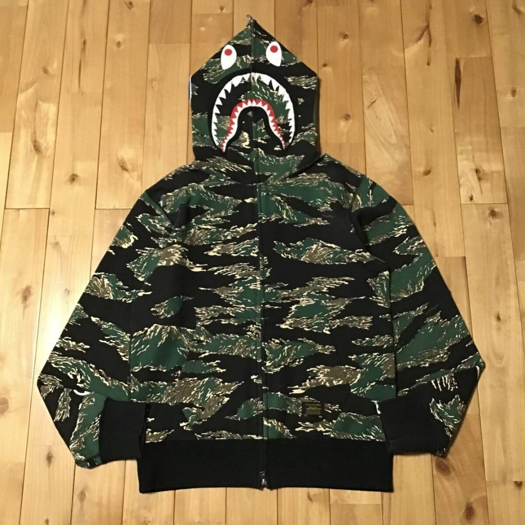 A BATHING APE - BAPE Tiger Camo シャーク パーカー a bathing apeの