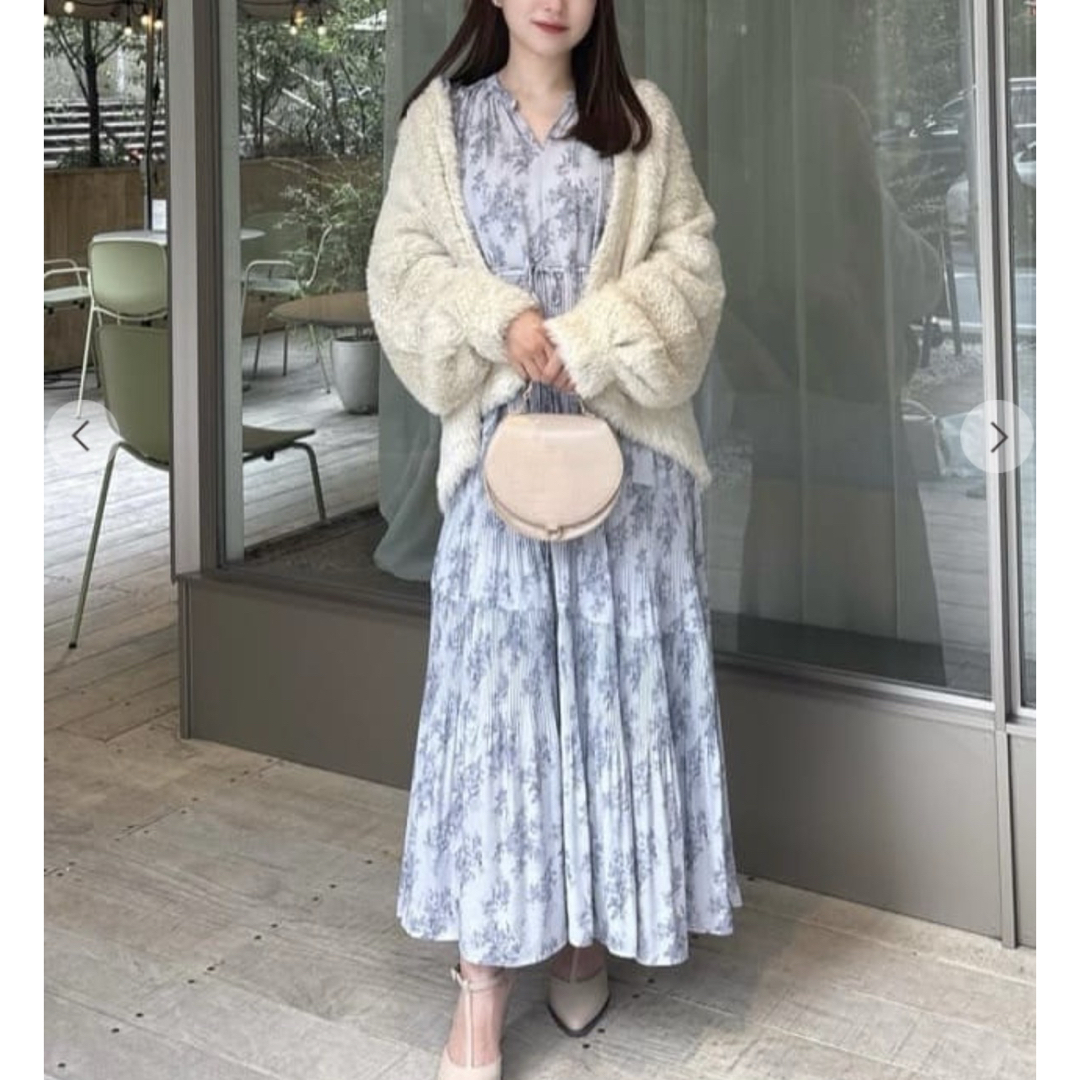 COCO DEAL フラワープリントプリーツティアードワンピース ブルーグレー