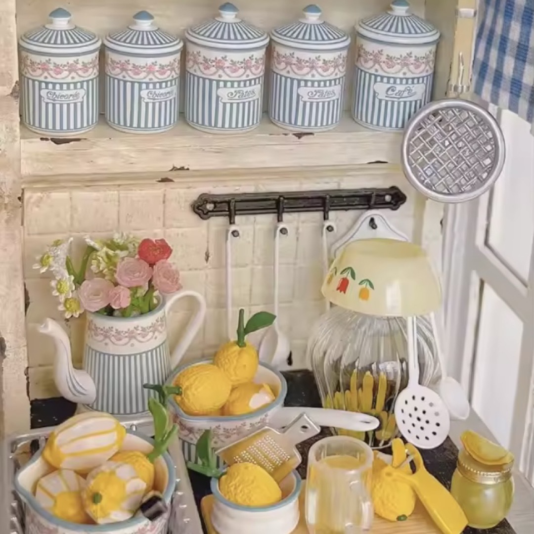 ミニチュア キッチン雑貨 コーヒーミル 壁掛け ブルーストライプ