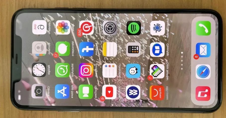 iPhone 11 128 gb cinza (pego Android do mesmo valor) - Celulares e