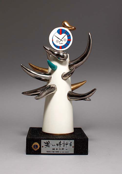 若い時計台 (陶器製オブジェ)