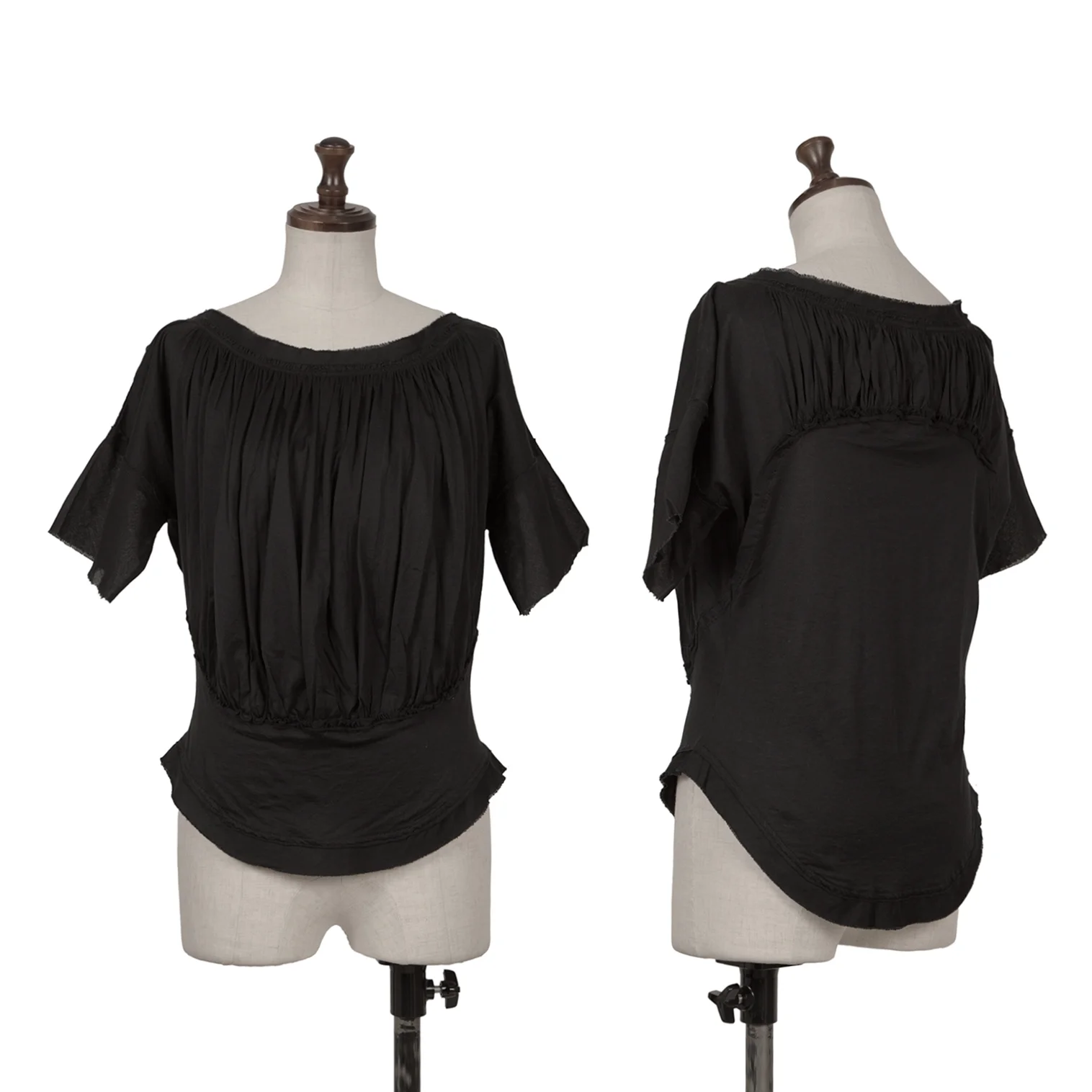 イッセイミヤケISSEY MIYAKE ギャザー切替裁ち切りデザイントップス 黒