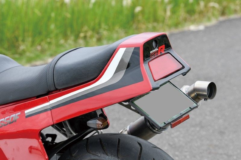 バイクショップNEN CBR650F（ホンダCBR650F）】現代版CBR400Fを外装