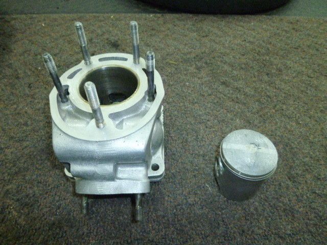 ウェビックガレージセール | TZR250 1KT 右 シリンダー ピストン