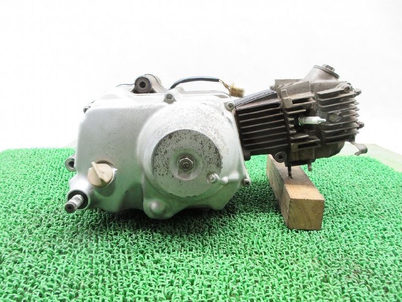 ウェビックガレージセール | シャリー50☆CF50☆エンジン本体 6V 3速