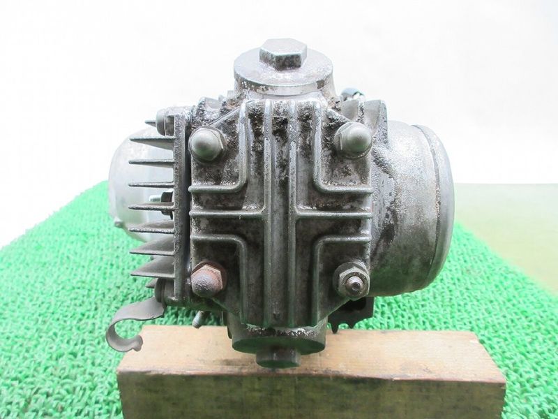 ウェビックガレージセール | シャリー50☆CF50☆エンジン本体 6V 3速