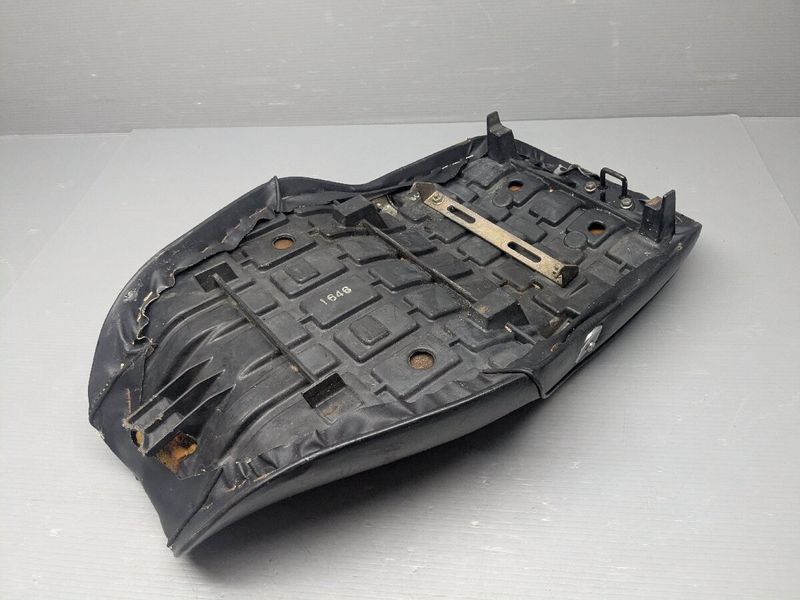 ウェビックガレージセール | ☆バリオス2 BALIUS ZR250B 純正 シート