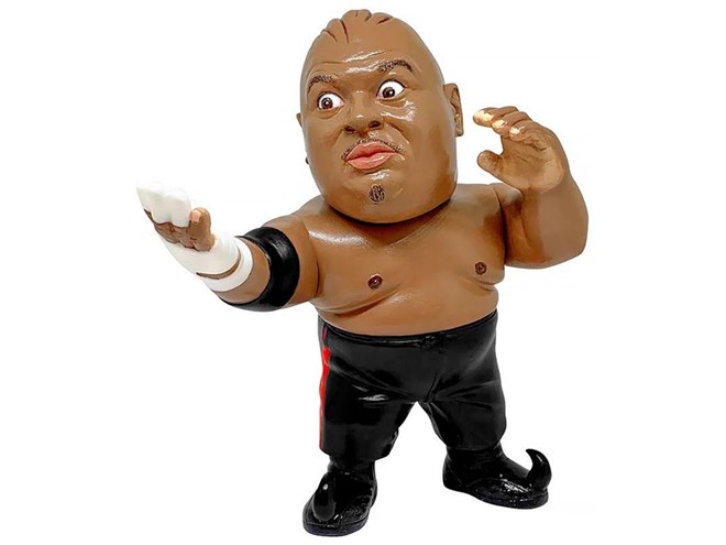 黒い呪術師”アブドーラ・ザ・ブッチャーが全高13.5cmのソフビ人形に