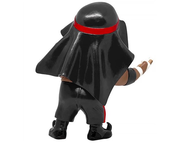 黒い呪術師”アブドーラ・ザ・ブッチャーが全高13.5cmのソフビ人形に