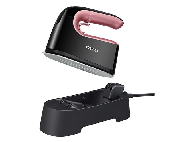 東芝、すべり性能とスチームの広がりが向上した衣類スチーマー2機種