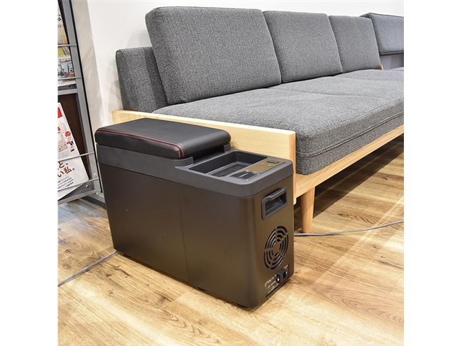 20度まで冷やして氷も作れる、Qi無線充電機能付きの冷凍冷蔵庫が29,800