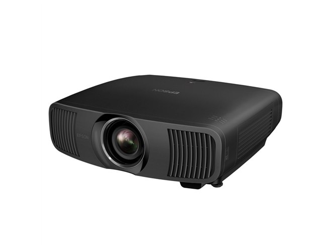 エプソン、明るさ2700ルーメンの3LCD方式ホームプロジェクター2機種