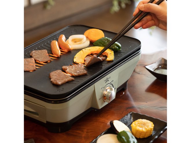 Aladdin、七輪をイメージした「グラファイト ミニグリラー」18,700円