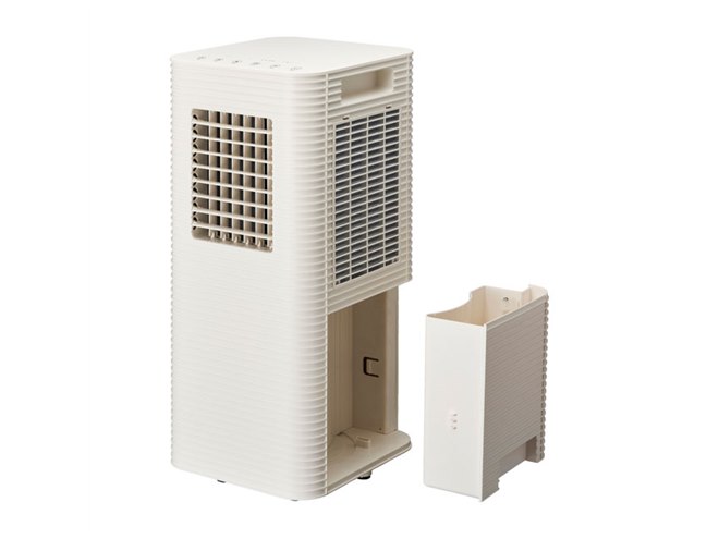 椅子に座っても冷風が届く、高さ約58cmの「ポータブルクーラー SCY-01