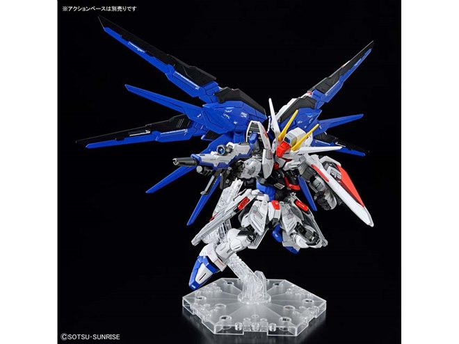 バンダイ、“SD史上最高の可動”「MGSD フリーダムガンダム」を本日1/21