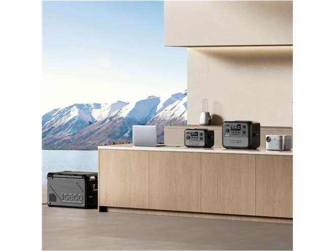 BLUETTI、容量204Whで重量3.6kgのコンパクトなポータブル電源「AC2A