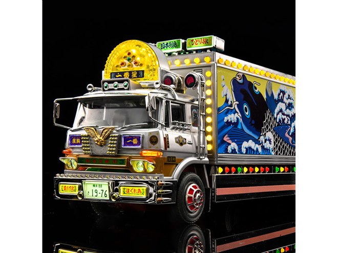 SKYNET「1/32 RCトラック野郎 一番星 望郷一番星」がACアダプター付き