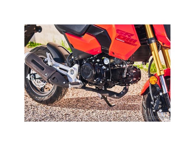 ホンダ『グロム』、青と赤を設定…6月中に発売へ - 価格.com