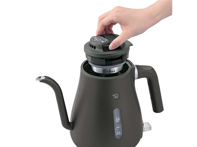 象印、初となる細口タイプの電気ケトル「CK-LA08」を本日10月21日発売