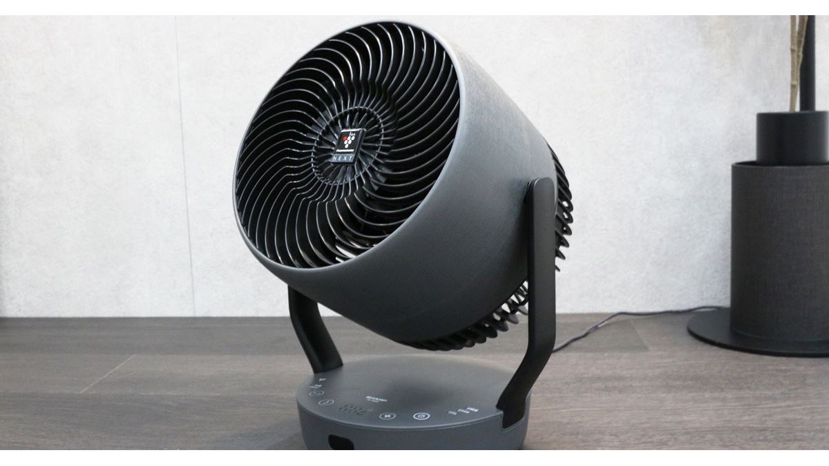 シャープ初のサーキュレーターは静かで大風量＆ファンやガードが洗えて