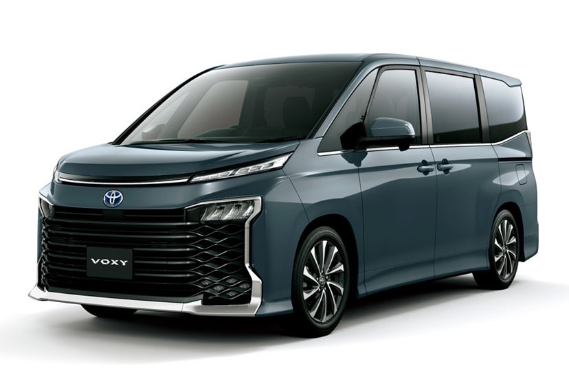 ステップワゴン」と「ノア」「ヴォクシー」、新型ミニバンを徹底比較