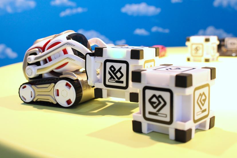 ディズニーのウォーリー!? 心を持つロボット「COZMO（コズモ）」が