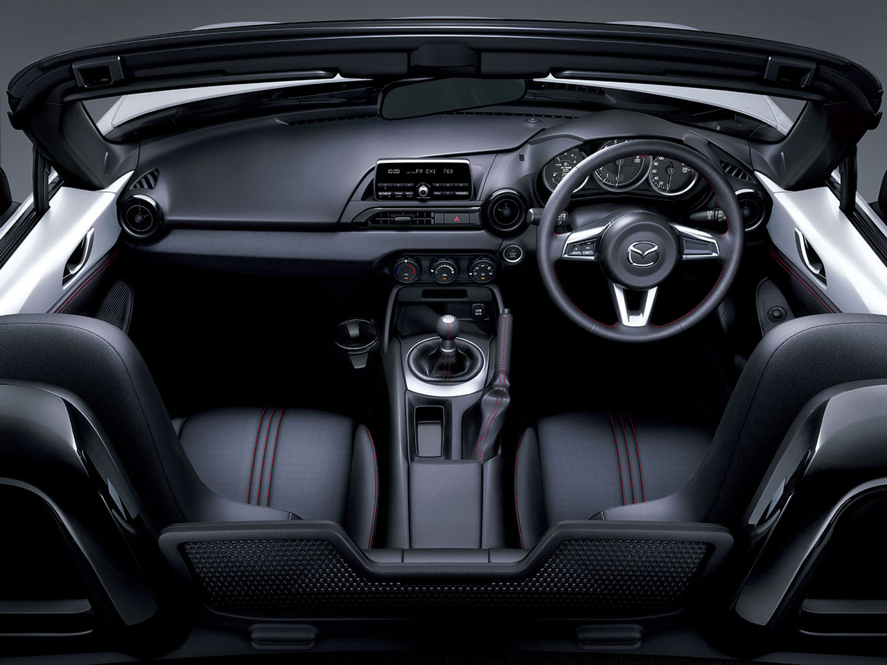 マツダ ロードスターの価格・新型情報・グレード諸元 価格.com