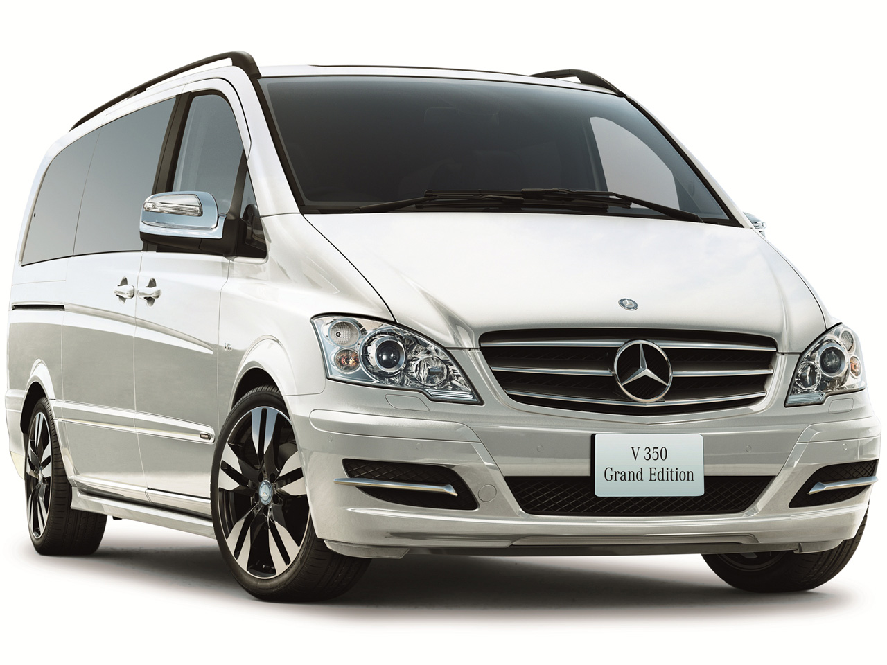 メルセデス・ベンツ Vクラス 2006年モデル V350 BLACK EDITIONの価格