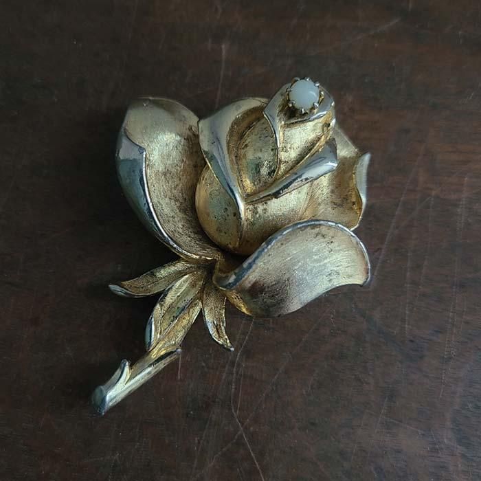 アクセサリー・ブローチ・薔薇・ドイツ蚤の市・古道具・ブロカント