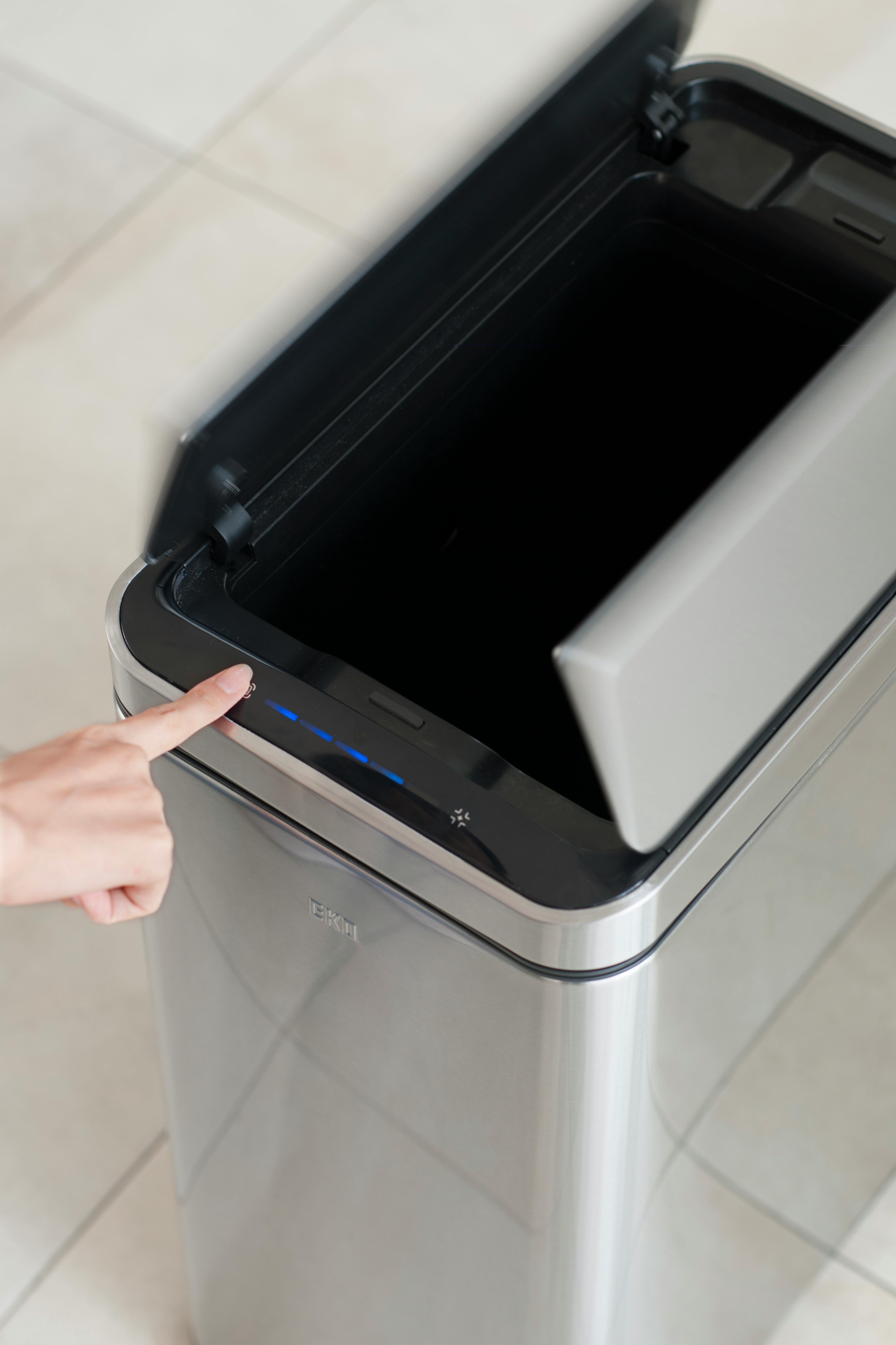 EKOJAPAN EKO デラックスファントム センサービン 30L シルバー