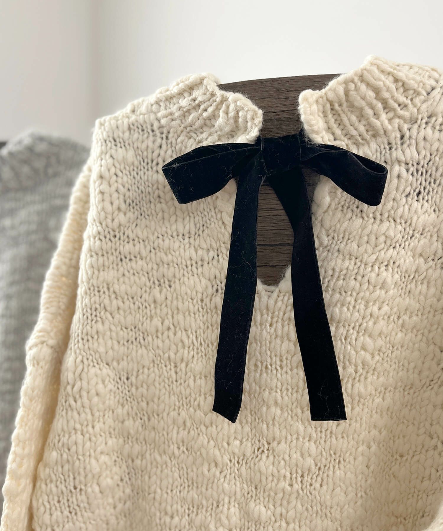 スラブヤーンリボンデザインハンドニット | Slub yarn ribbon design