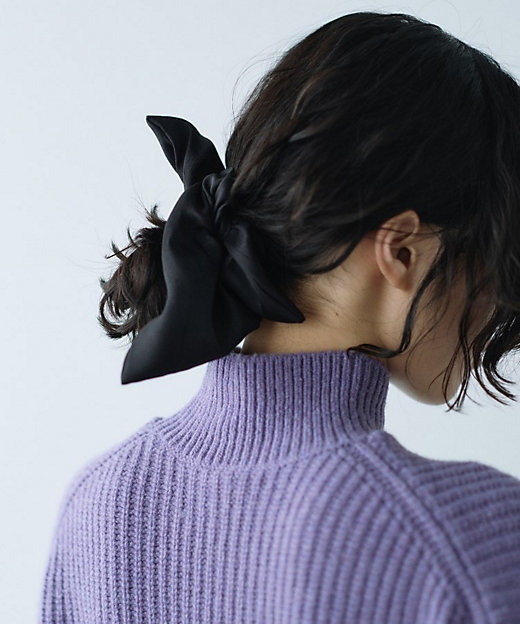 heyep｜Silk Square Medium Scrunchie