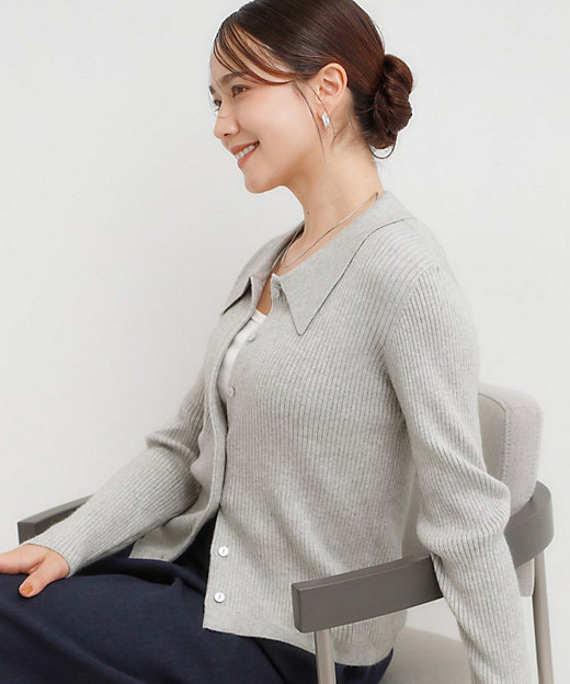 カジュアルながらも上品な 襟付きリブニット（2002545546