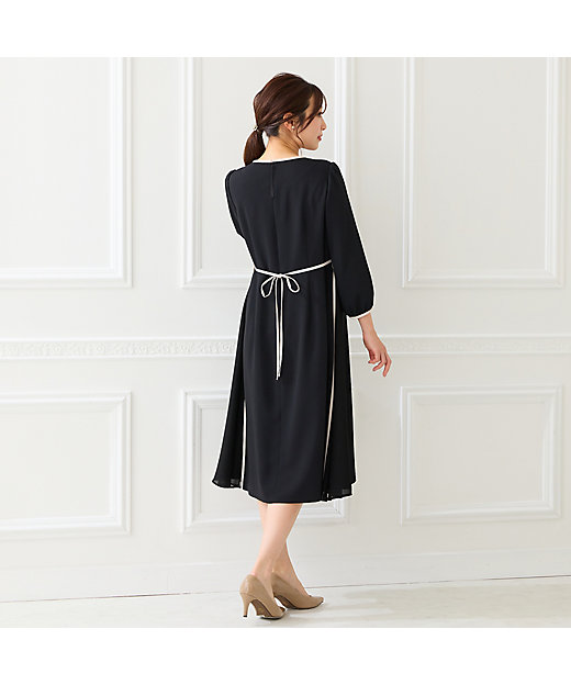 接触冷感／シワになりにくい】サイド切替えワンピース