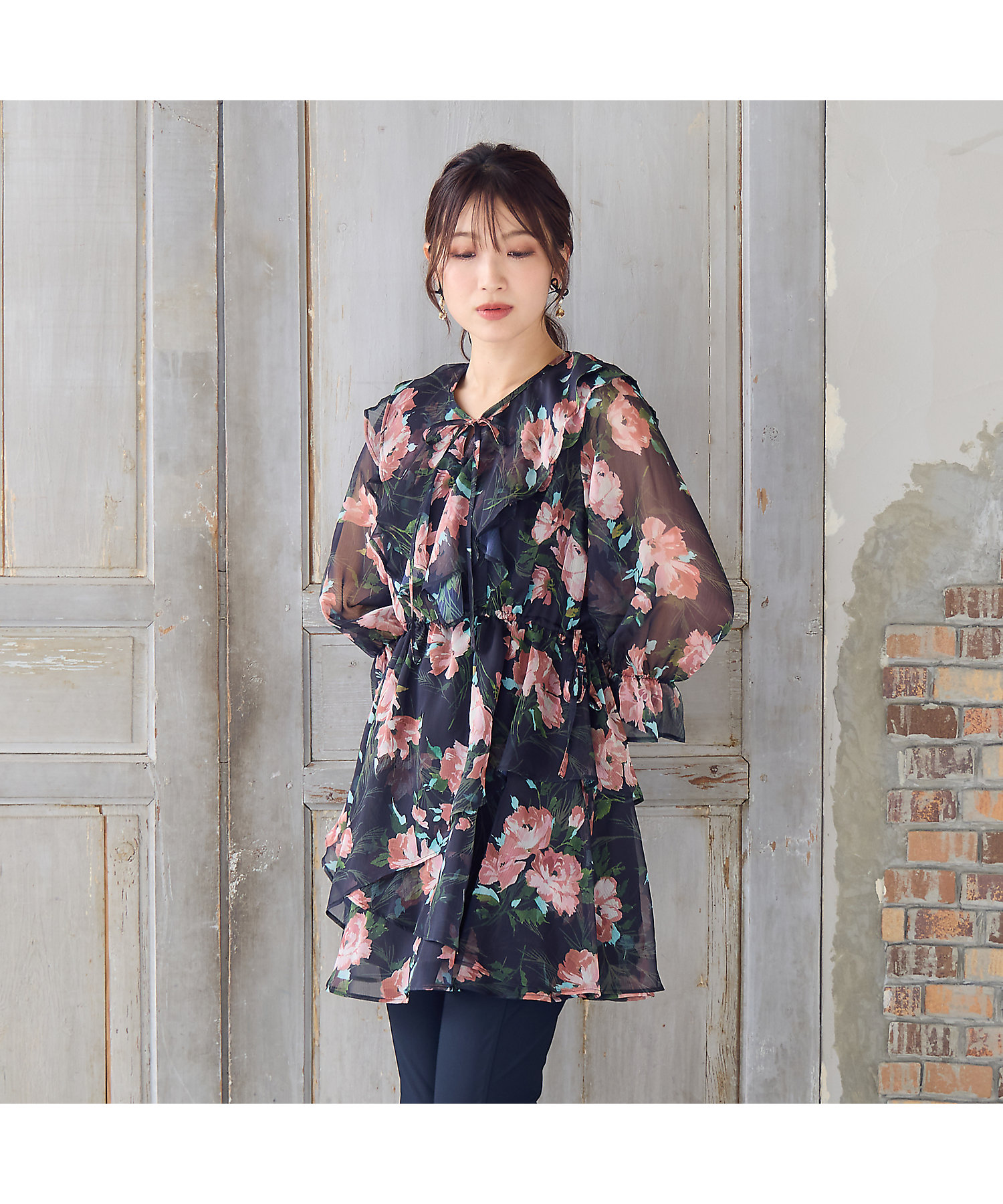 フリルチュニック（51025502） | Rose Tiara (Women/大きい