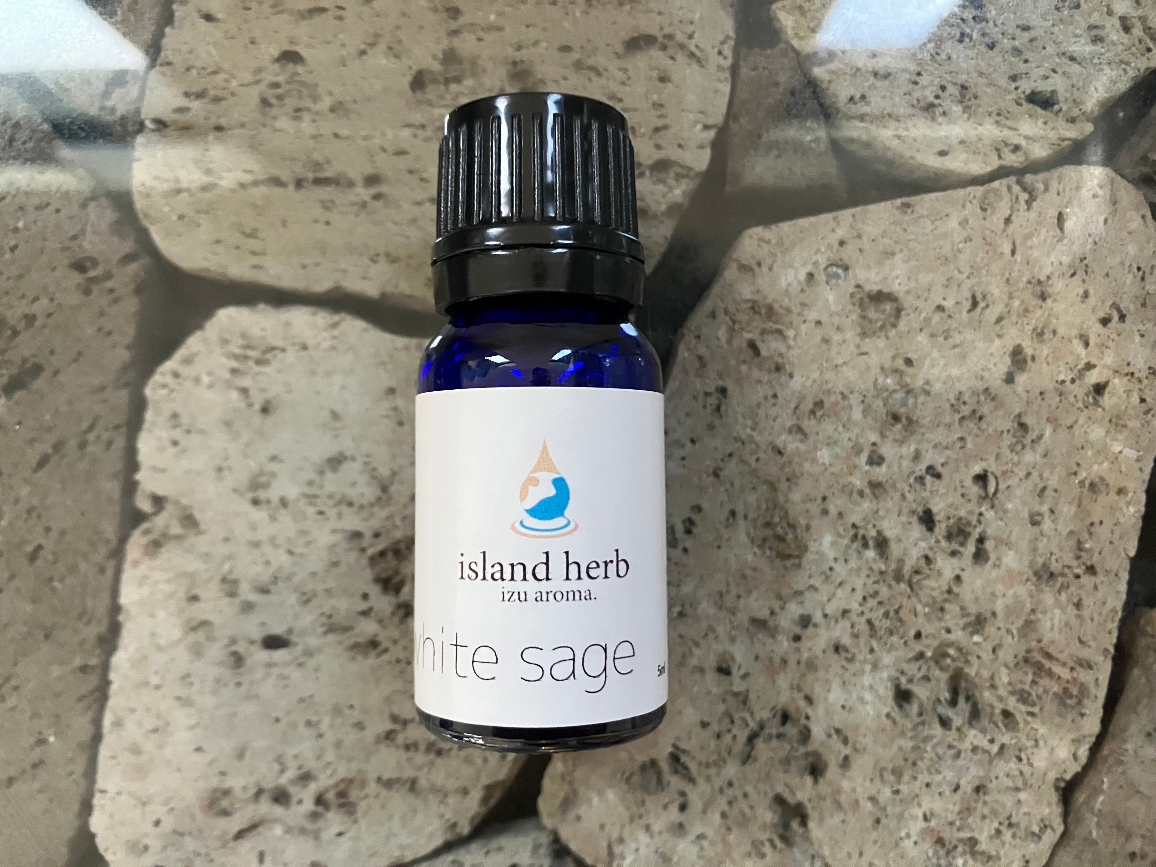 フランキンセンス精油｜深呼吸・エイジングケアに – island herb izu aroma