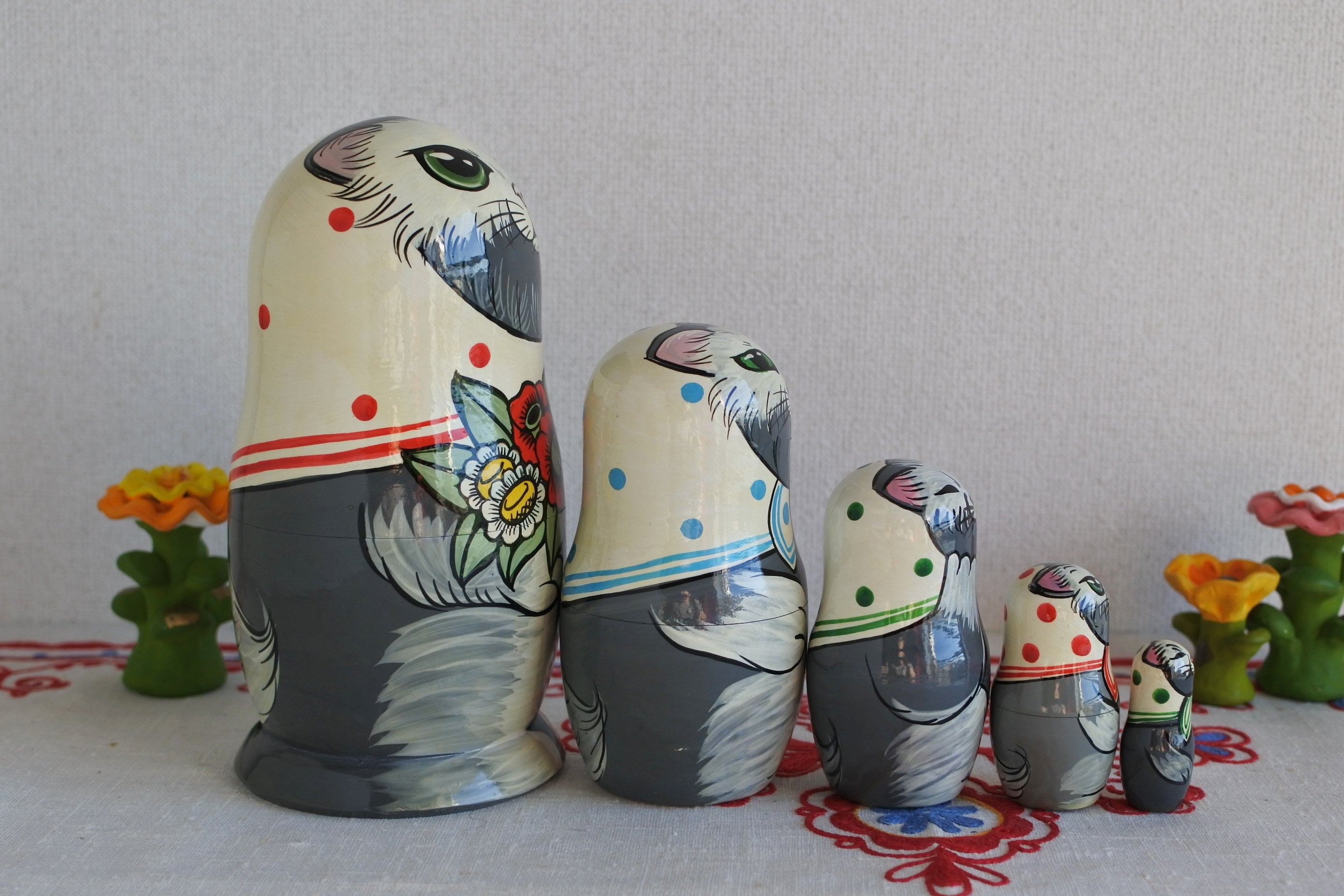 マトリョーシカ 夏のお祝い 猫マトリョーシカ 5ピース ロシア民芸品