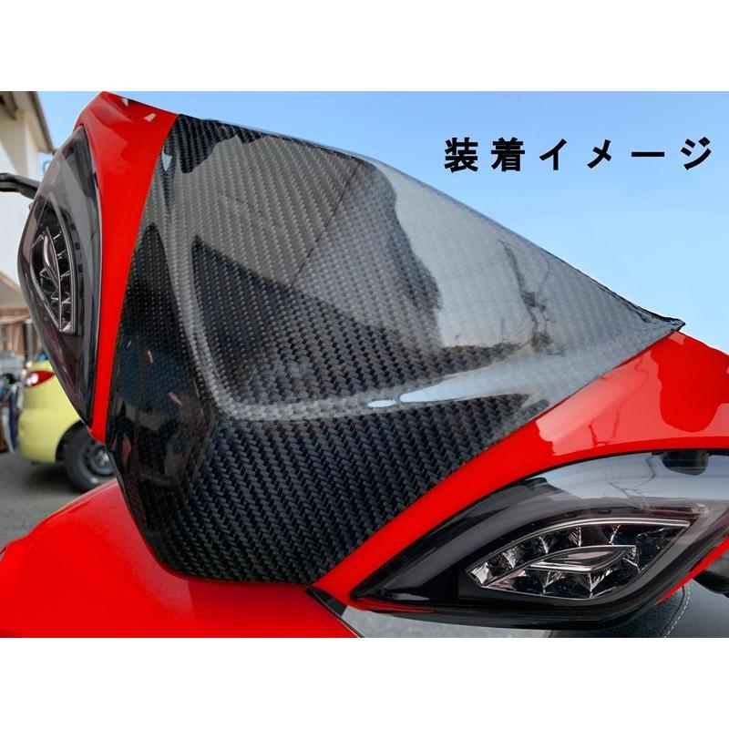 MOS】カーボンアッパーカウルセンターカバー シグナスX 3型 SE44J/1YP