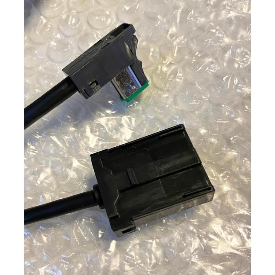 トヨタ（TOYOTA） 純正品 USB HDMI 入力端子 純正品番 086B0-00010
