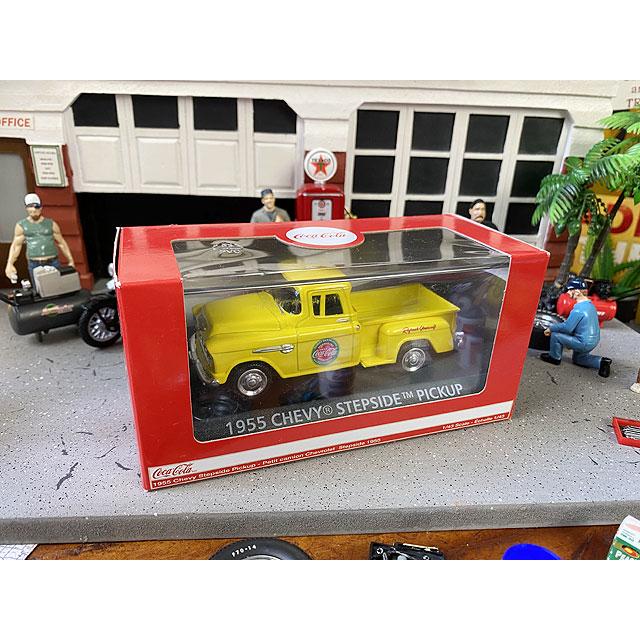 ジョニーライトニング コカ・コーラ 1955 シボレー セダン デリバリー